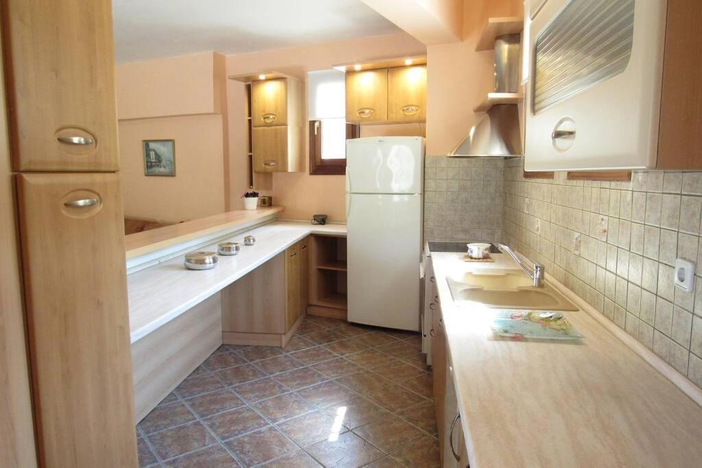 Christie'S Ground Floor Apartment By The Sea Kato Gatzea Ngoại thất bức ảnh
