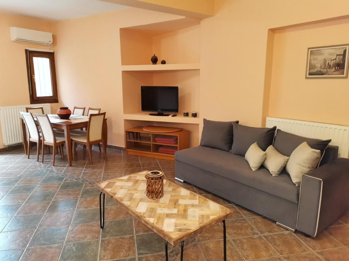 Christie'S Ground Floor Apartment By The Sea Kato Gatzea Ngoại thất bức ảnh